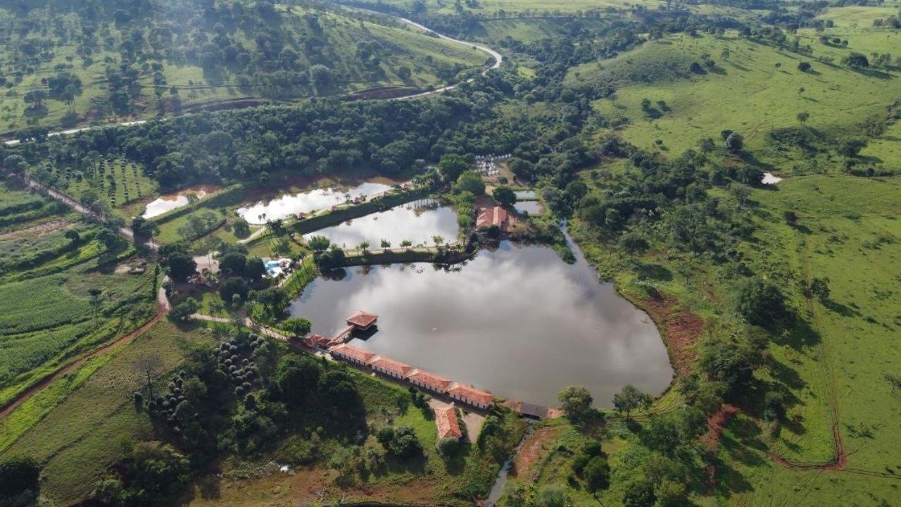 Hotel Fazenda Pousada Da Serra Goianesia Exterior photo